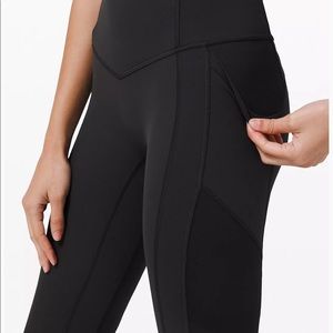 Lululemon All The Right Places  23”